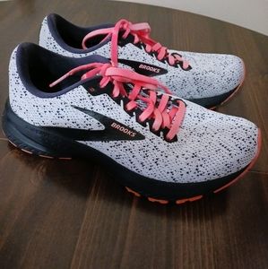 Brooks Launch 7 running shoes size 7
